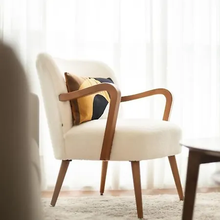 Cozy Sea View Near & Airport アパート *