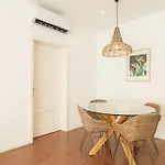 Cozy Sea View By Citadine
