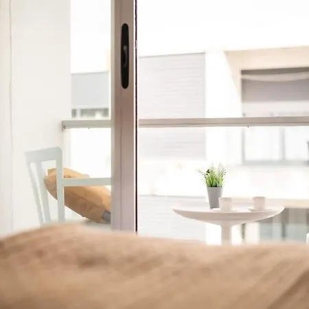 Cozy Sea View By Citadine * Ponta Delgada (Sao Miguel)